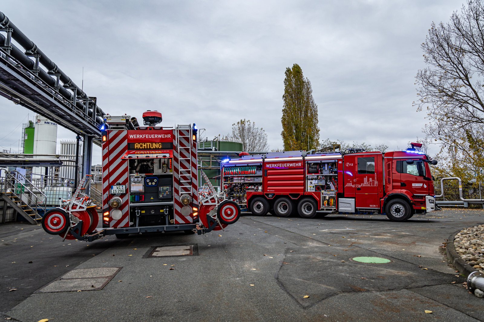 نموذج توضيحي لسيارات إطفاء صناعية Rosenbauer